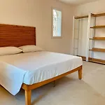 Semesterbostad Regina *